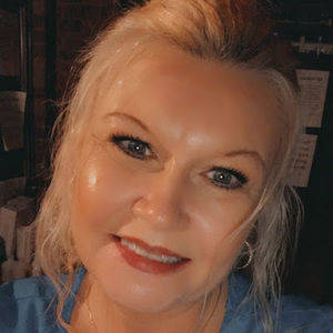 Meet your Posher, Vicky